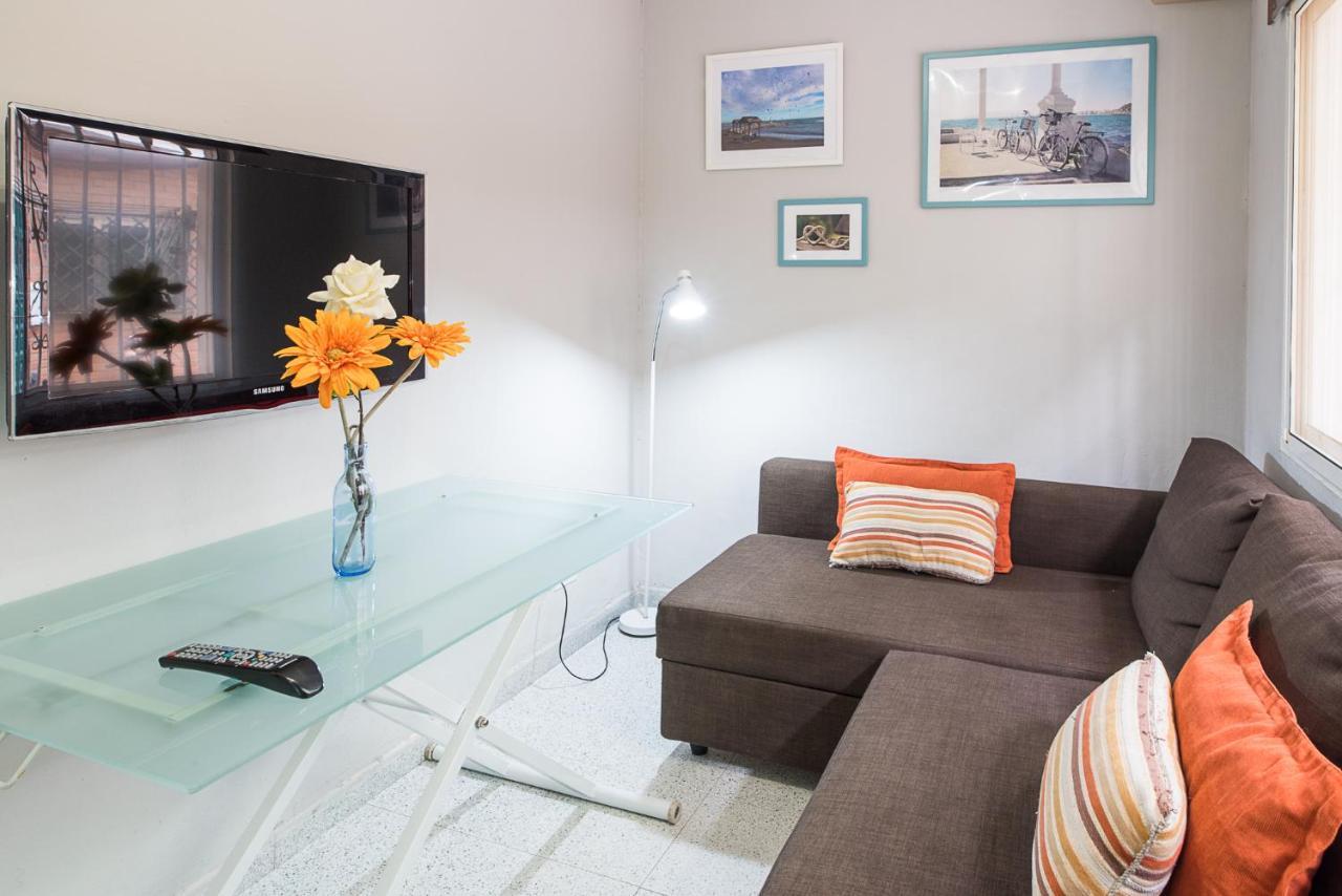 Malagaonbeach 1 - Two Bedrooms - Up To 3 People - 10 Meters Apartment Malaga