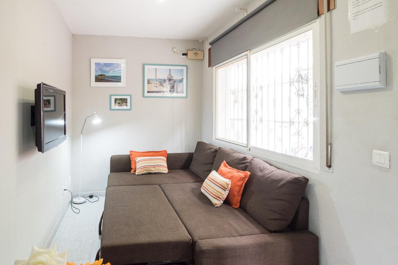 Malagaonbeach 1 - Two Bedrooms - Up To 3 People - 10 Meters * Malaga