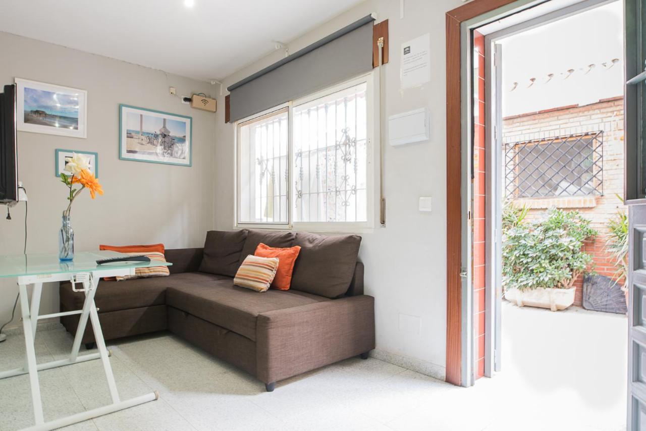 Malagaonbeach 1 - Two Bedrooms - Up To 3 People - 10 Meters Malaga