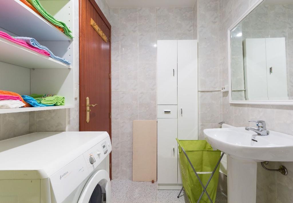 Apartment Malagaonbeach 1 - Two Bedrooms - Up To 3 People - 10 Meters Malaga