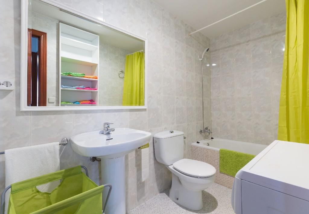 Malagaonbeach 1 - Two Bedrooms - Up To 3 People - 10 Meters Malaga