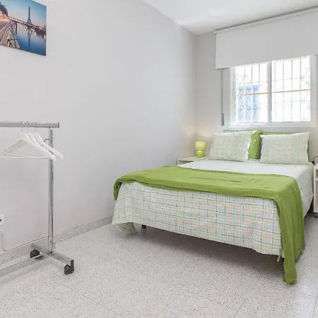 Malagaonbeach 1 - Two Bedrooms - Up To 3 People - 10 Meters Beach Zewnętrze zdjęcie